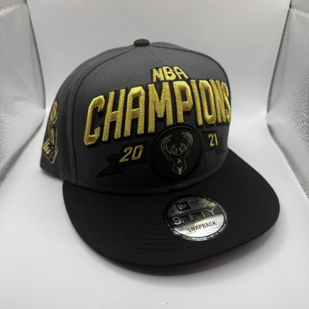 New Era 9FIFTY‎ Milwaukee Bucks 2021 NBA Champions Snapback Hat Grey Black Gold